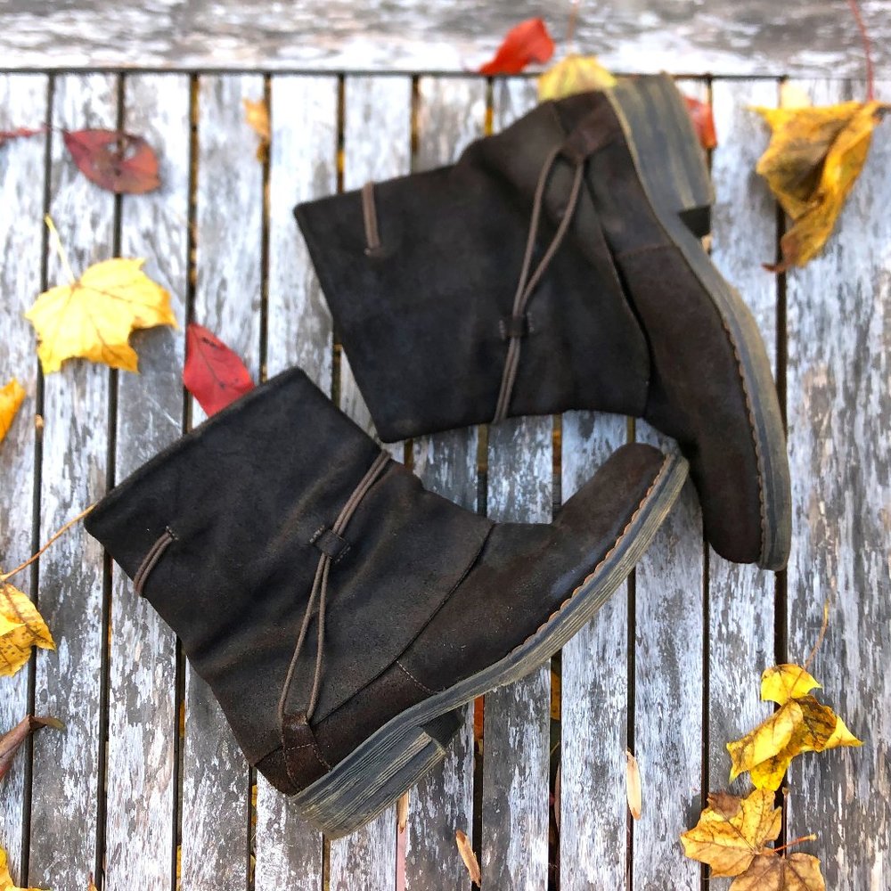 Bruno Ferrini suede engineer boots sz 37 (6.5 USA)